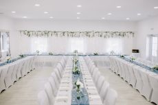 Dekorace svatební tabule modro stříbrná