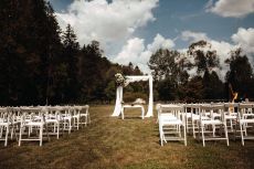 Svatební brána trámková bílá